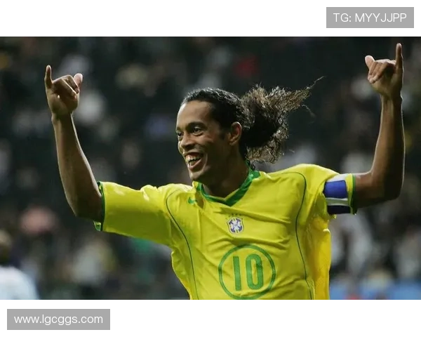 足球队服4号球星风采解析 穿上4号背后的传奇与荣耀